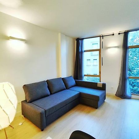 Moderno Apartamento En Terrassa Centro ภายนอก รูปภาพ