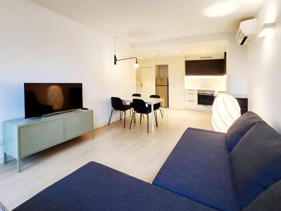 Moderno Apartamento En Terrassa Centro ภายนอก รูปภาพ
